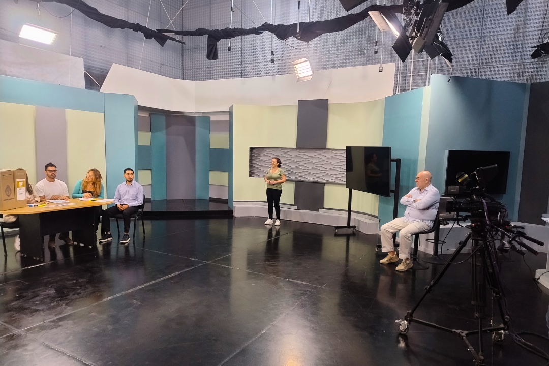 Corto sobre elecciones en Canal 7 — Octubre 2025