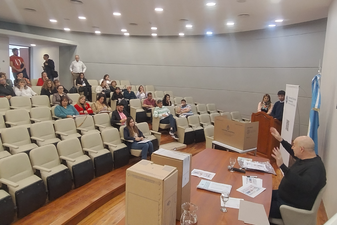 Charla a personal de Legislatura — Septiembre 2025