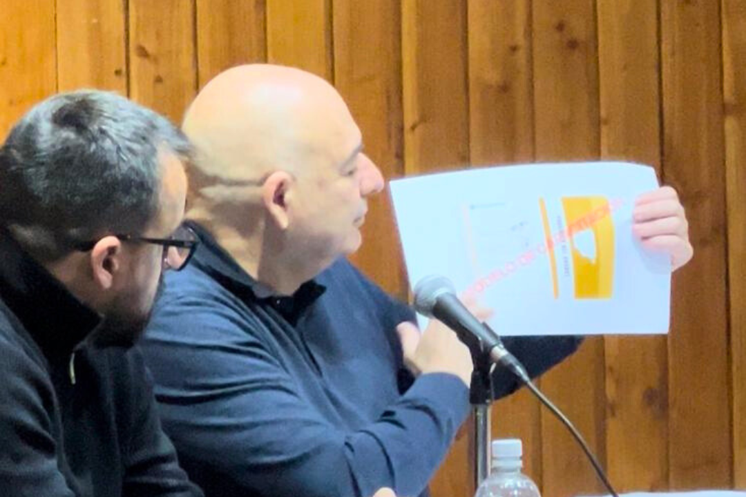 Charla en Esquel — Septiembre 2025