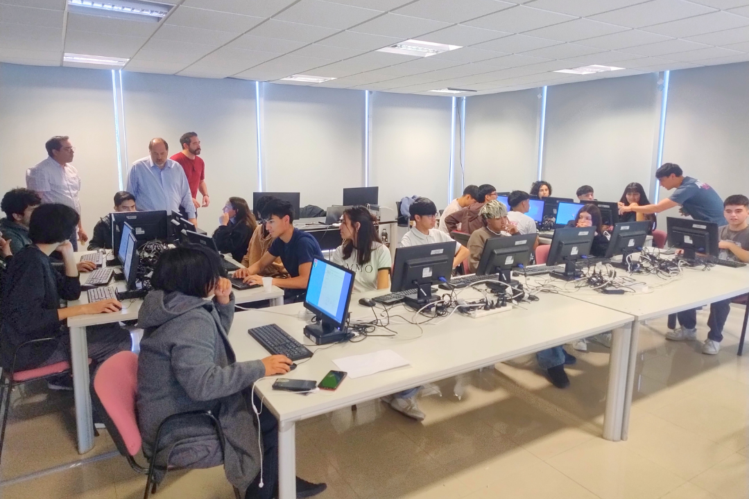 Prueba de carga de datos en Centro de Cómputos — Octubre 2025